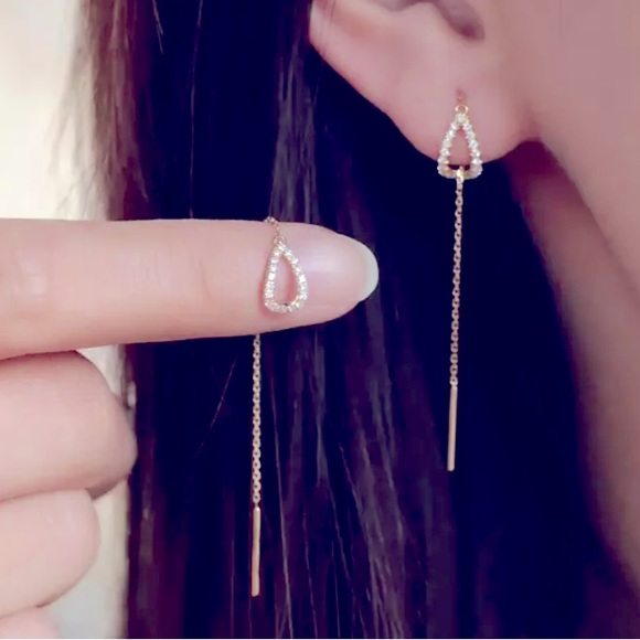 Silver tone dangle earrings - Picture 2 of 3